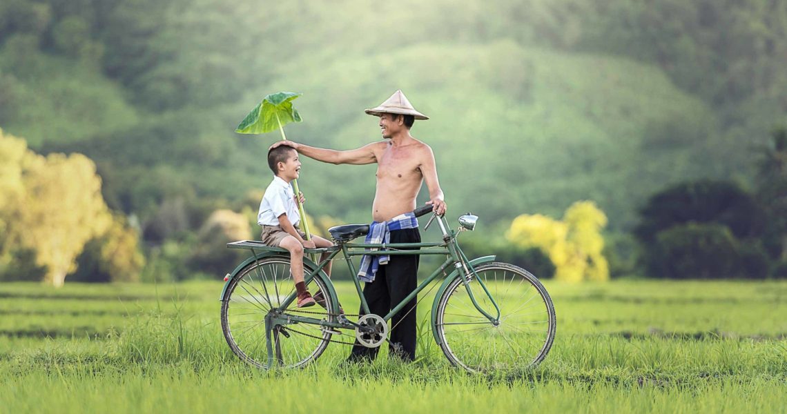 [TỔNG HỢP] Hình Ảnh Cha Chở Con Trên Xe Đạp